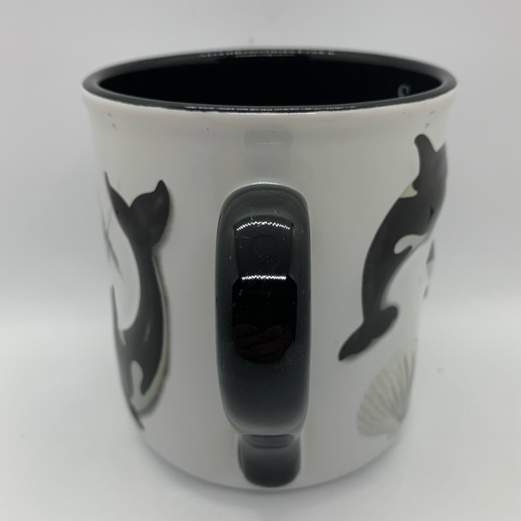 Sea World Coffee Mugs. Lot of 2 - Picture 7 of 7